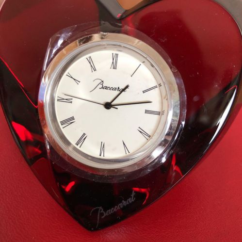 バカラ 時計 ハートで魅了される日本の腕時計